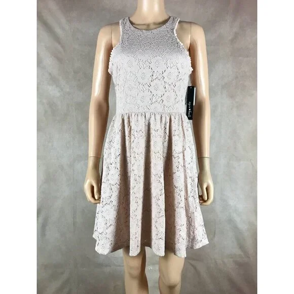 Sequin Hearts Blush Pink Lace Fit and Flare Dress NWT Size 7 - Picture 5 of 6